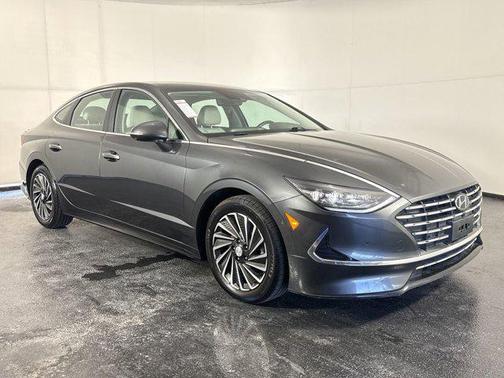 2022 Hyundai SONATA Hybrid Limited