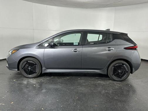 Gun Metallic 2025 Nissan Leaf SV PLUS