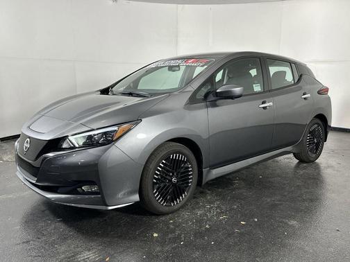 Gun Metallic 2025 Nissan Leaf SV PLUS