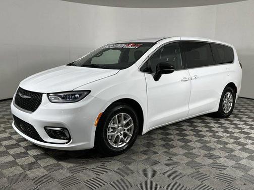 2025 Chrysler Pacifica L