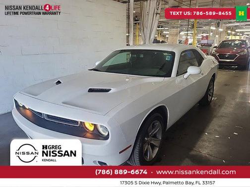 2022 Dodge Challenger SXT