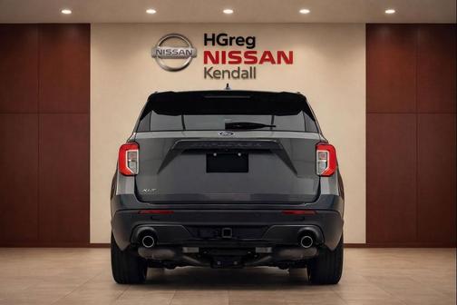 CARBONIZED GRAY METALLIC 2021 Ford Explorer XLT