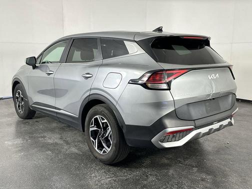 Steel Gray 2024 Kia Sportage LX