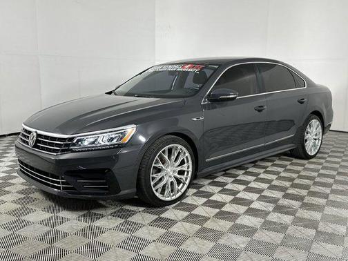 2017 Volkswagen Passat 1.8T R-Line w/Comfort