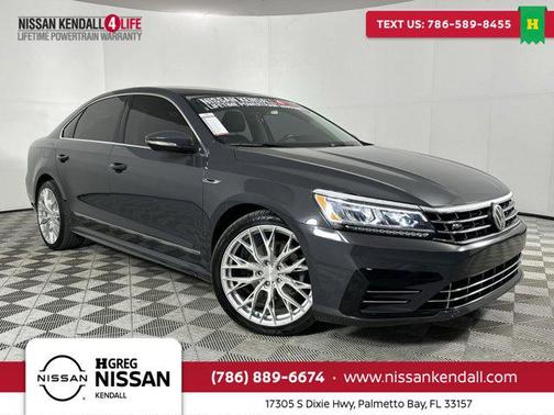 2017 Volkswagen Passat 1.8T R-Line w/Comfort