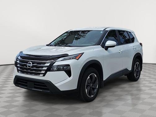 Everest White Pearl 2024 Nissan Rogue SV