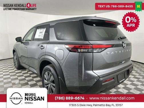 2025 Nissan Pathfinder S FWD
