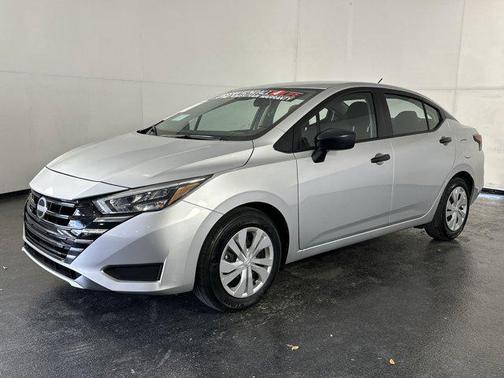 2025 Nissan Versa 1.6 S