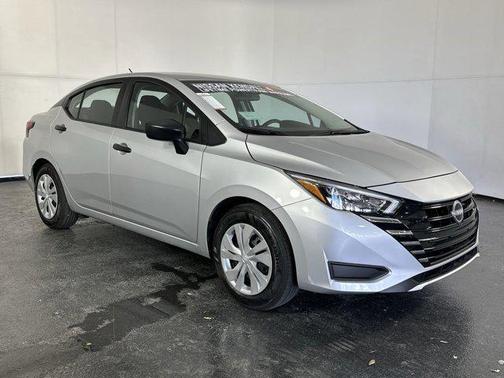 2025 Nissan Versa 1.6 S