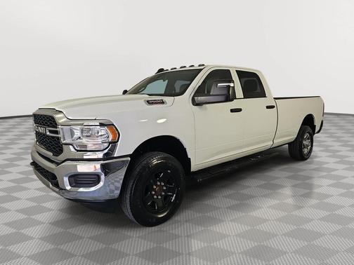 Bright White Clearcoat 2024 RAM 3500 Tradesman Crew Cab 4x4 8' Box