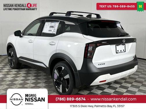 2025 Nissan Kicks SR