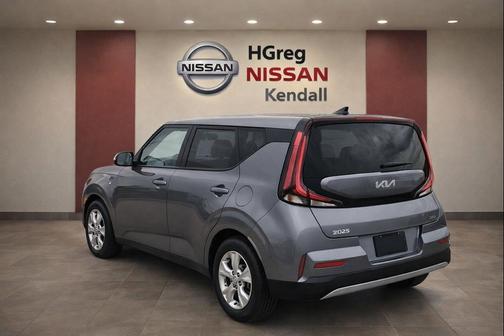 Steel Gray 2025 Kia Soul LX