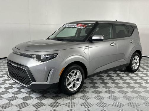 Steel Gray 2025 Kia Soul LX