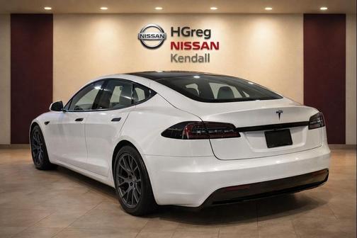 Pearl White Multi-Coat 2023 Tesla Model S Standard Range