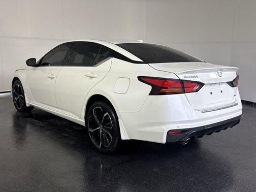 2023 Nissan Altima SR Intelligent AWD