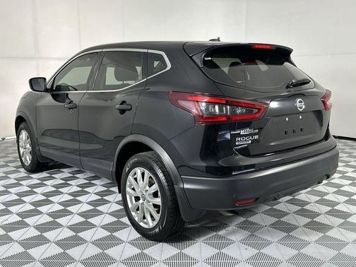 Magnetic Black Pearl 2021 Nissan Rogue Sport S