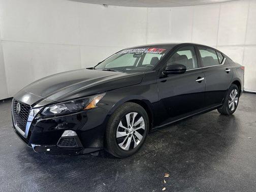 2022 Nissan Altima S FWD