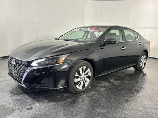 2025 Nissan Altima S FWD