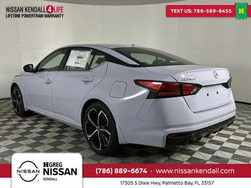 2025 Nissan Altima SR FWD