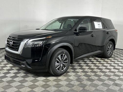 2025 Nissan Pathfinder S FWD