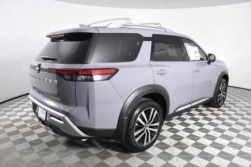 2025 Nissan Pathfinder Platinum FWD