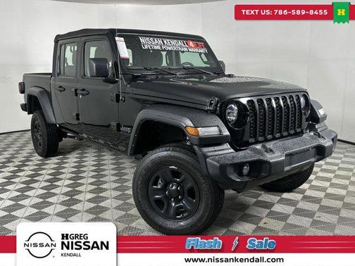 2022 Jeep Gladiator Sport