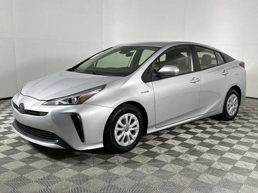 2019 Toyota Prius L
