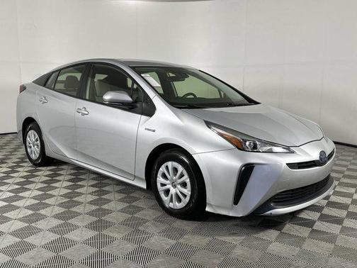 2019 Toyota Prius L