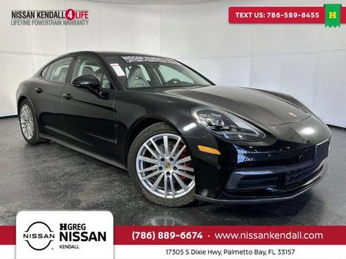 2018 Porsche Panamera 4