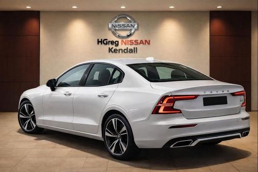 Silver Dawn Metallic 2023 Volvo S60 B5 Core Dark Theme