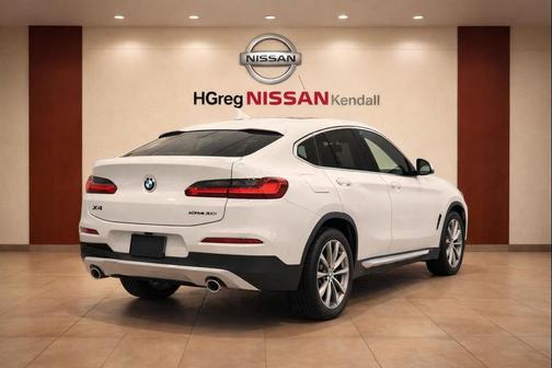 Mineral White Metallic 2019 BMW X4 xDrive30i