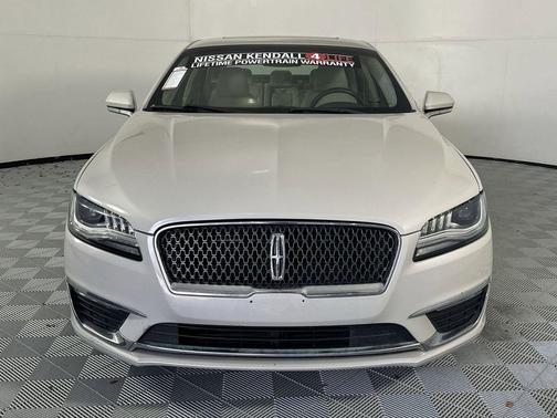 CERAMIC PEARL METALLIC TC 2019 Lincoln MKZ Reserve I