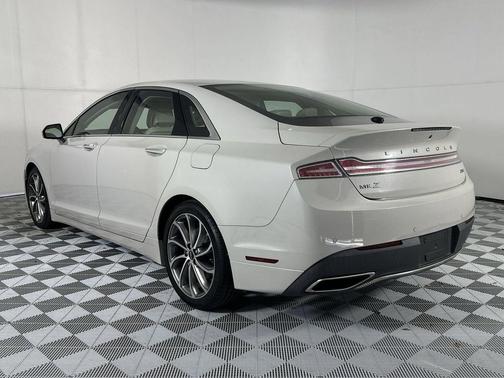 CERAMIC PEARL METALLIC TC 2019 Lincoln MKZ Reserve I