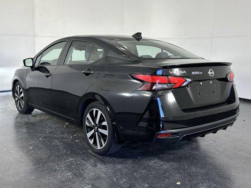 2022 Nissan Versa 1.6 S