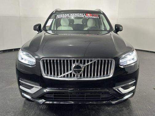 2024 Volvo XC90 B6 Plus Bright Theme 6-Seater