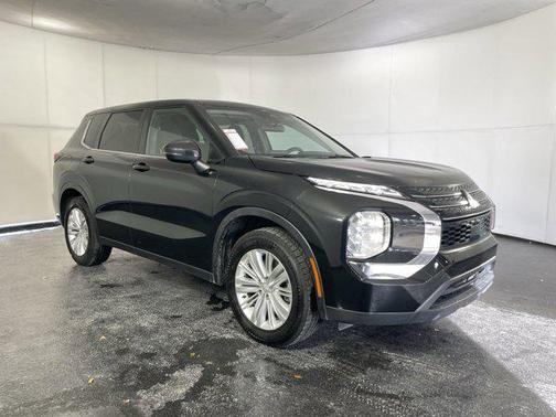 2022 Mitsubishi Outlander ES 2.5 2WD