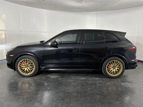 2017 Porsche Cayenne GTS