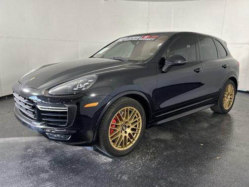2017 Porsche Cayenne GTS