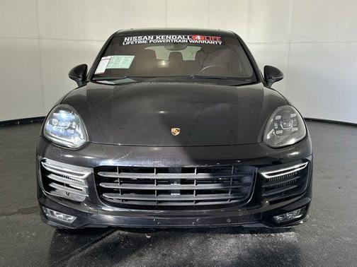 2017 Porsche Cayenne GTS