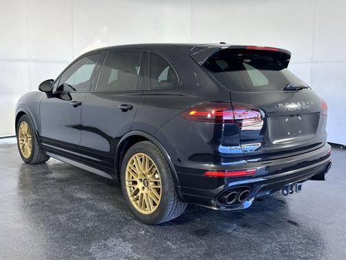 2017 Porsche Cayenne GTS