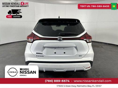 2023 Nissan Kicks SR