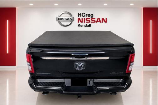 Diamond Black Crystal Pearlcoat 2023 RAM 1500 Big Horn/Lone Star
