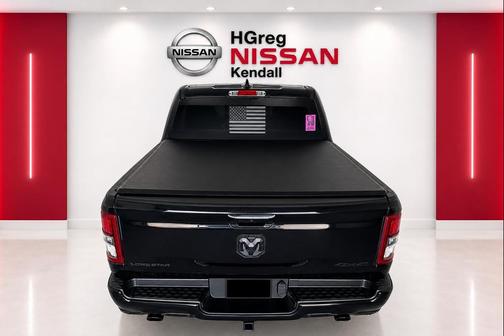 Diamond Black Crystal Pearlcoat 2023 RAM 1500 Big Horn/Lone Star