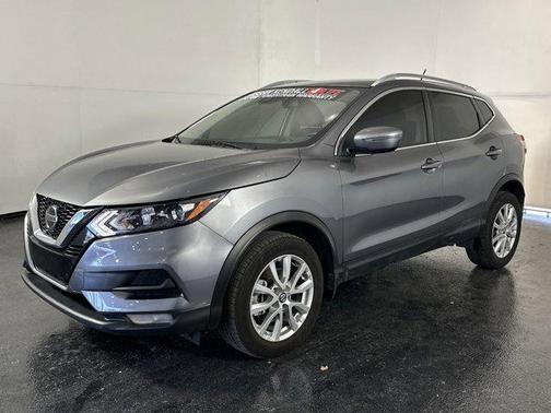 2022 Nissan Rogue Sport SV