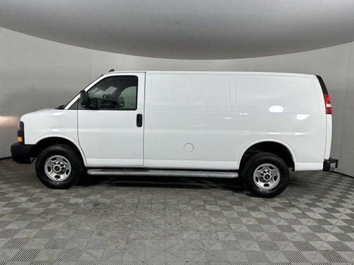 2023 GMC Savana 2500 Work Van