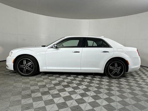 2020 Chrysler 300 Limited