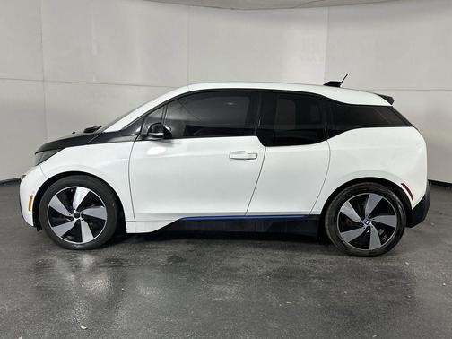 Capparis White w/BMW i Frozen Blue Accent 2017 BMW i3 94 Ah w/Range Extender