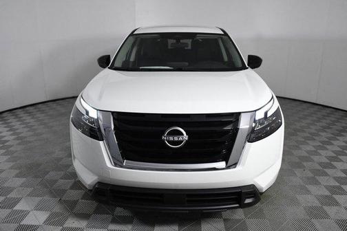 2025 Nissan Pathfinder S FWD