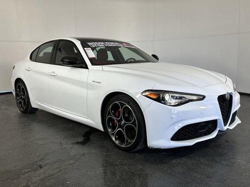 2023 Alfa Romeo Giulia Veloce RWD