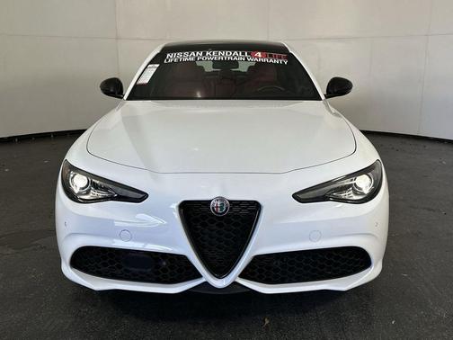 2023 Alfa Romeo Giulia Veloce RWD